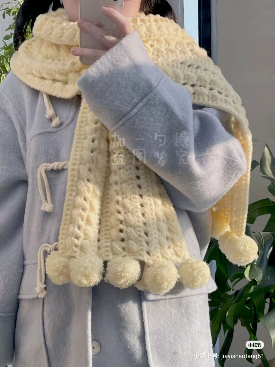 Creamy Cheese Crochet Scarf Pattern with Pompoms