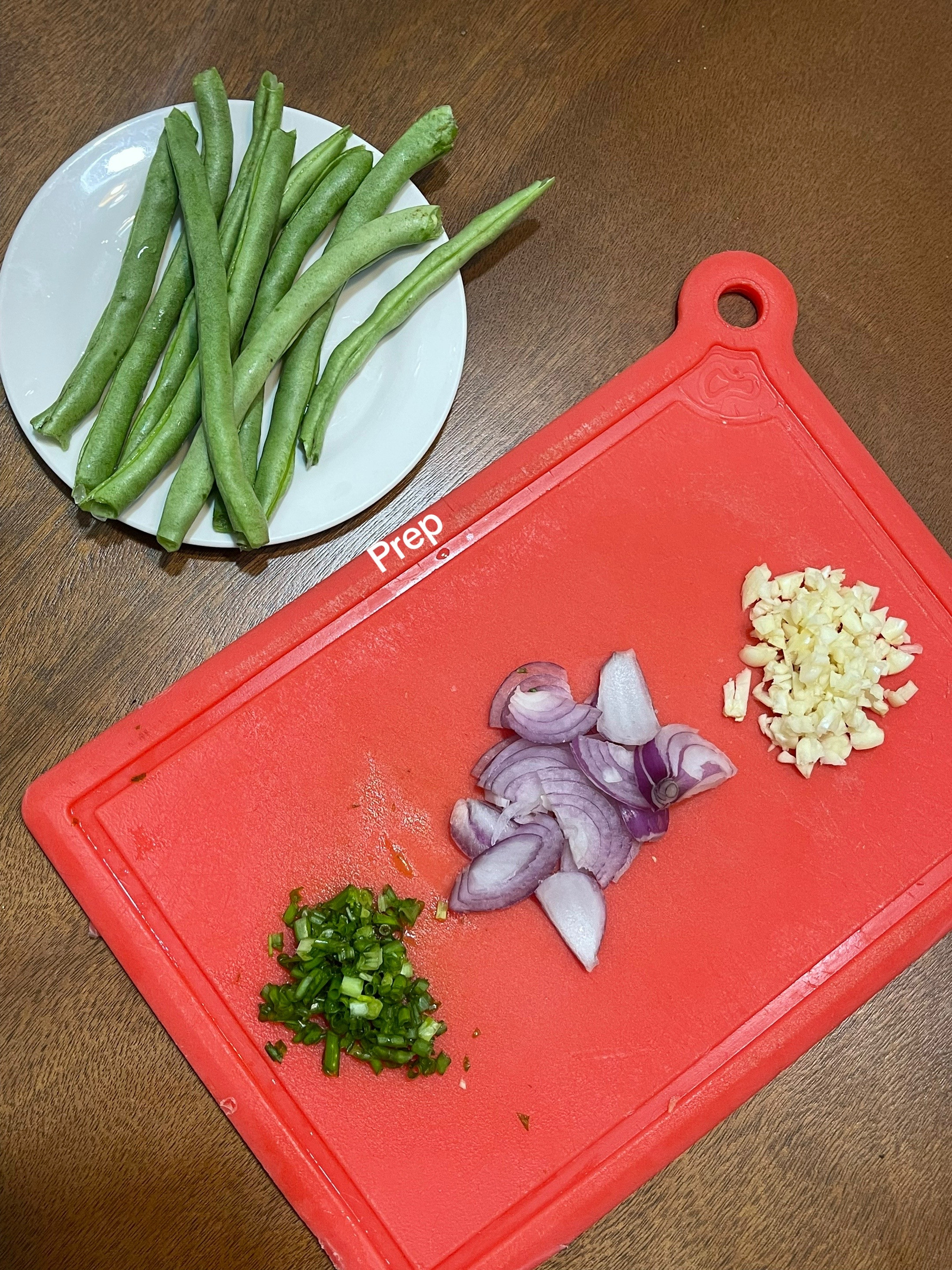 Creamy Mushroom Chicken Thighs with Baguio Beans