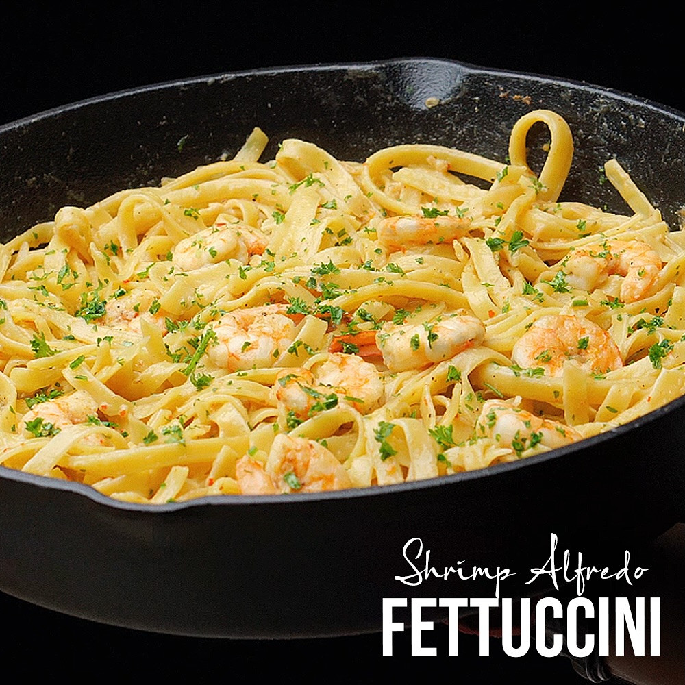 Creamy Shrimp Alfredo Fettuccine - Ready in 30 Minutes Without Heavy Cream