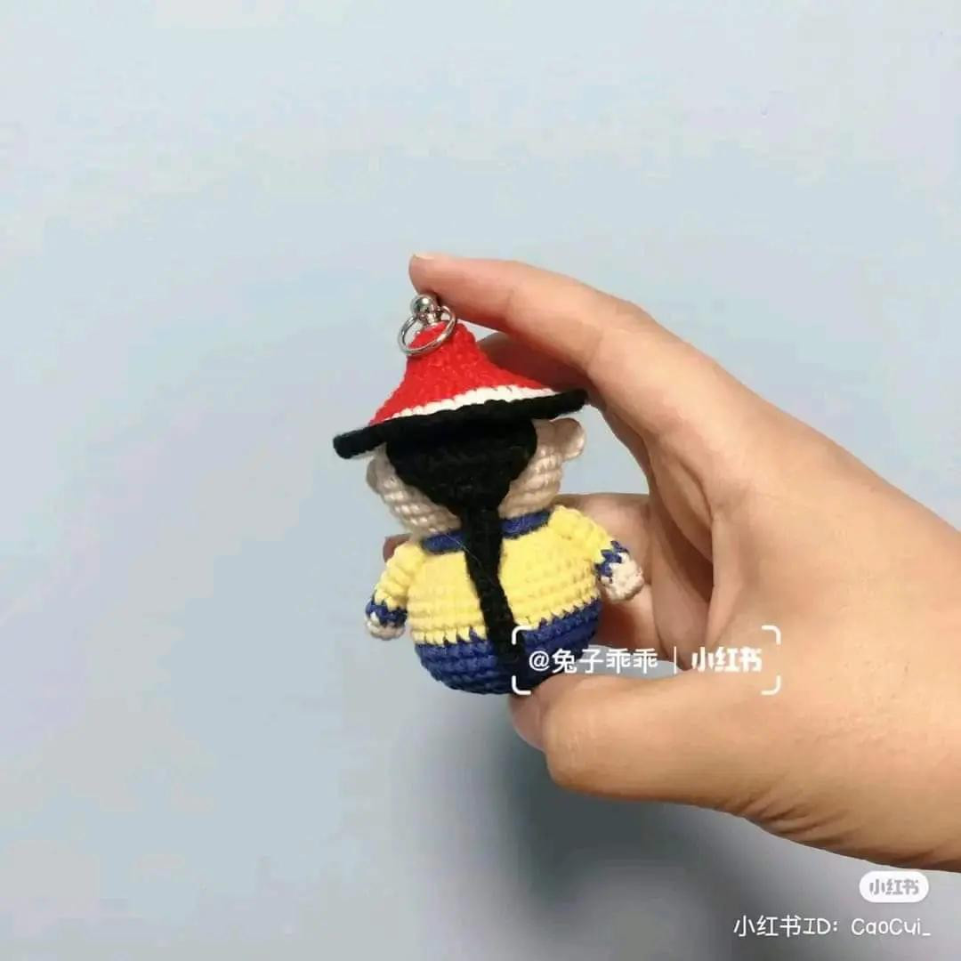 Crochet Amigurumi Chinese Character Doll Keychain Pattern Chart with Traditional Hat