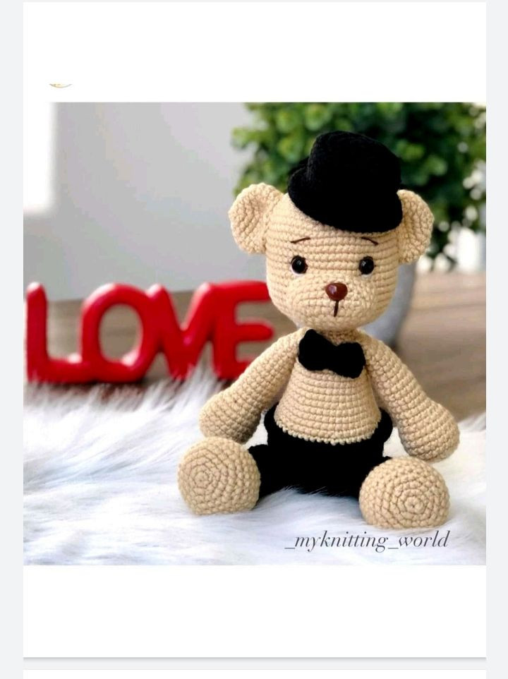 Crochet Amigurumi Gentleman Bear Pattern with Top Hat and Bow Tie