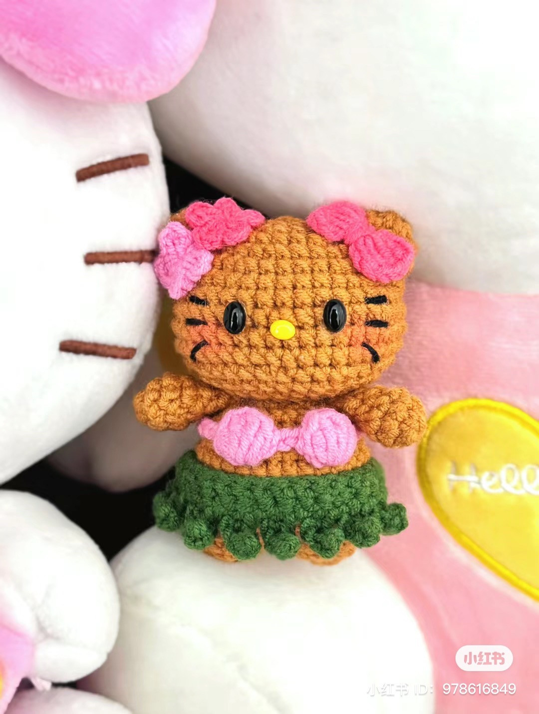 Crochet Amigurumi Hello Kitty Strawberry and Birthday Cake Patterns
