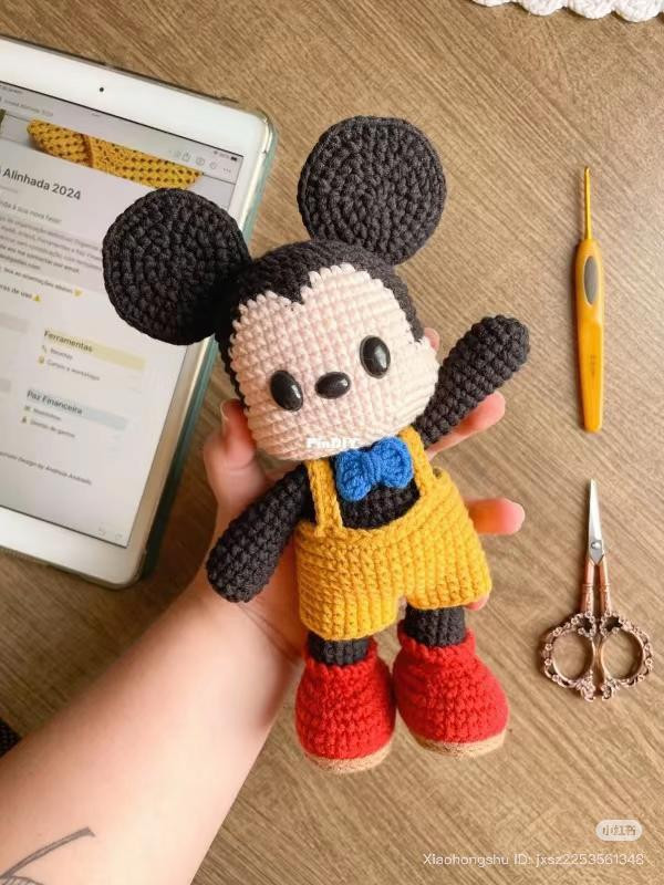 Crochet Amigurumi Mickey and Minnie Doll Pattern Chart