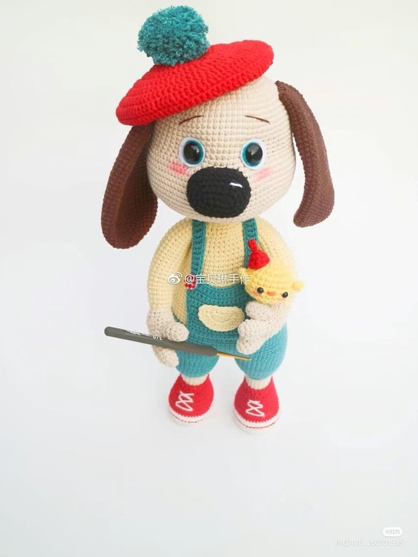 Crochet Amigurumi Painter Dog Pattern with Red Beret and Paintbrush