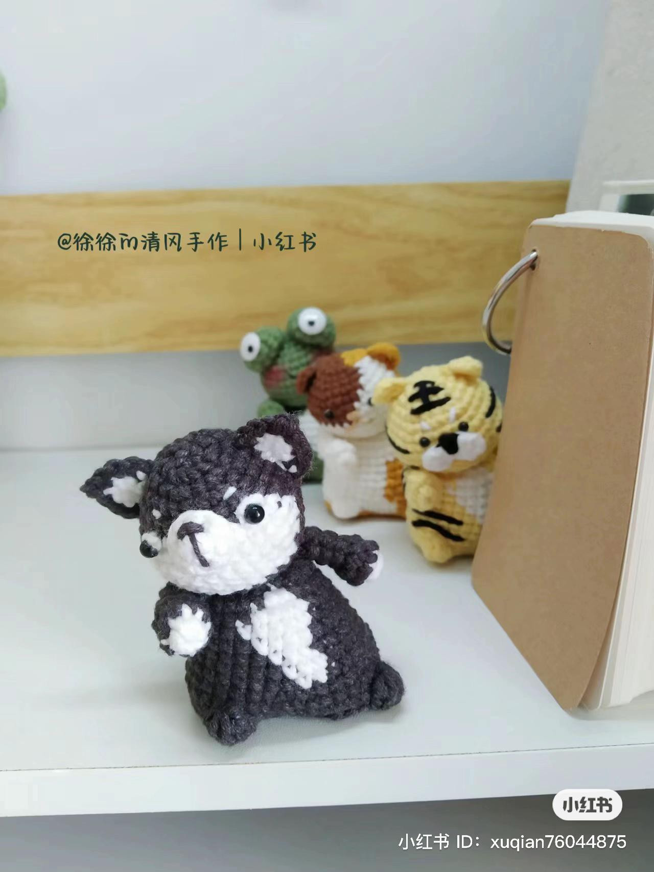 Crochet Amigurumi Pattern: Cute Tiger and Calico Cat Dolls