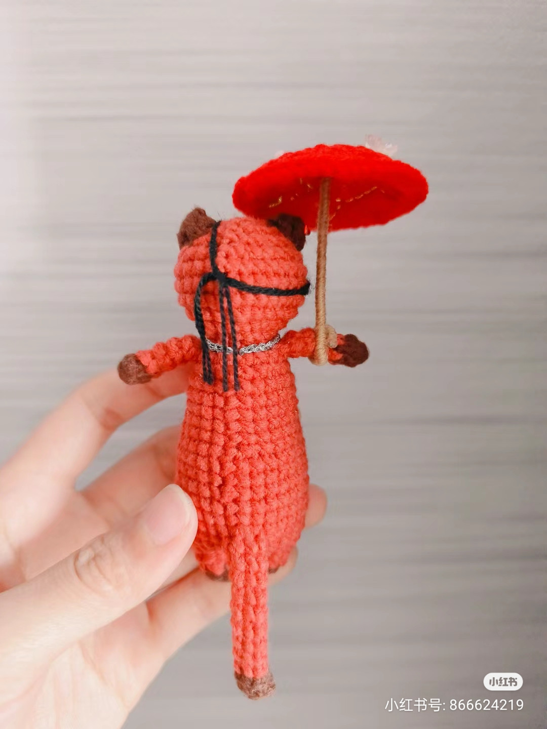Crochet Amigurumi Red Fox with Umbrella and Cat Doll Pattern Chart