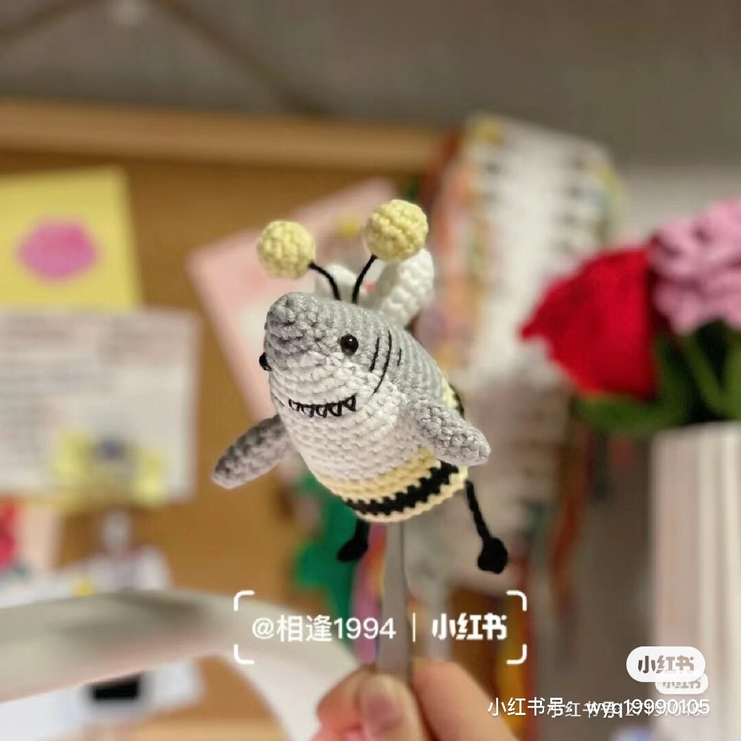 Crochet Amigurumi Shark Bee Pattern Chart