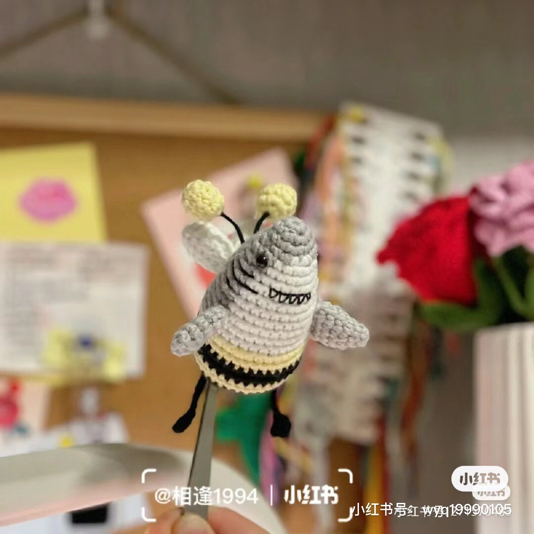 Crochet Amigurumi Shark Bee Pattern Chart