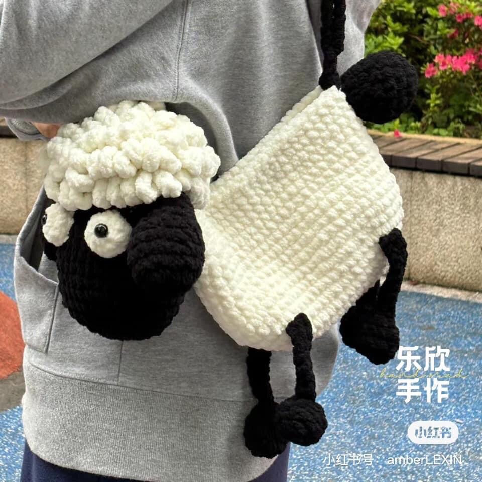 Crochet Animal Bags Pattern: Giraffe, Goose & Sheep