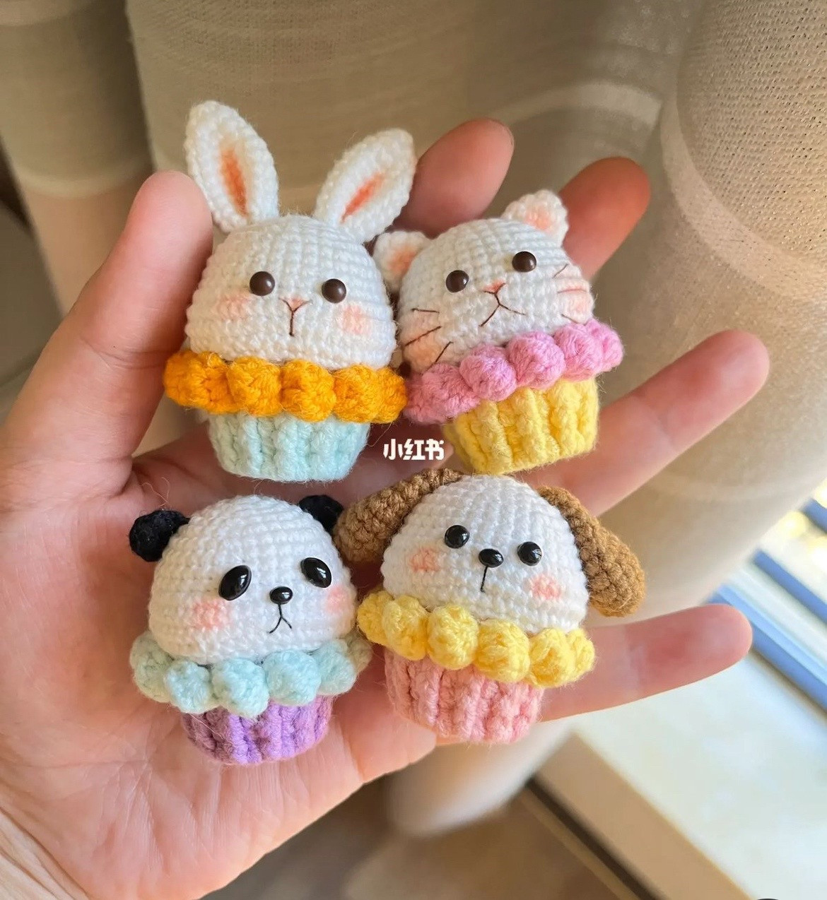 Crochet Animal Cupcake Amigurumi Pattern Chart - Rabbit, Cat, Panda, Dog Tutorial