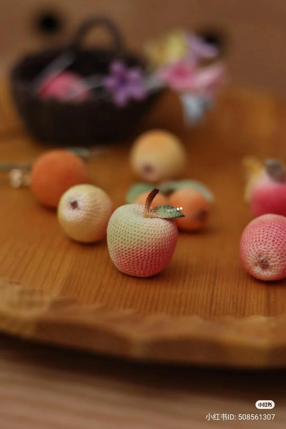 Crochet Apple Pattern Chart: Small and Large Fruit Tutorial