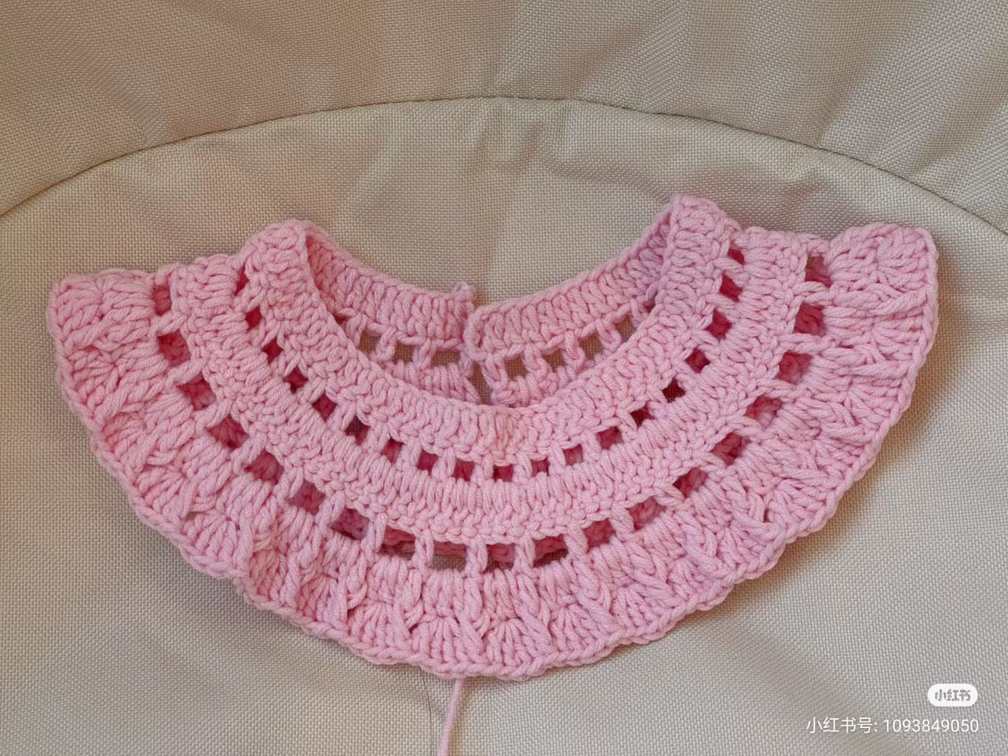 Crochet Baby Dress Pattern with Red Flower and Ruffled Collar