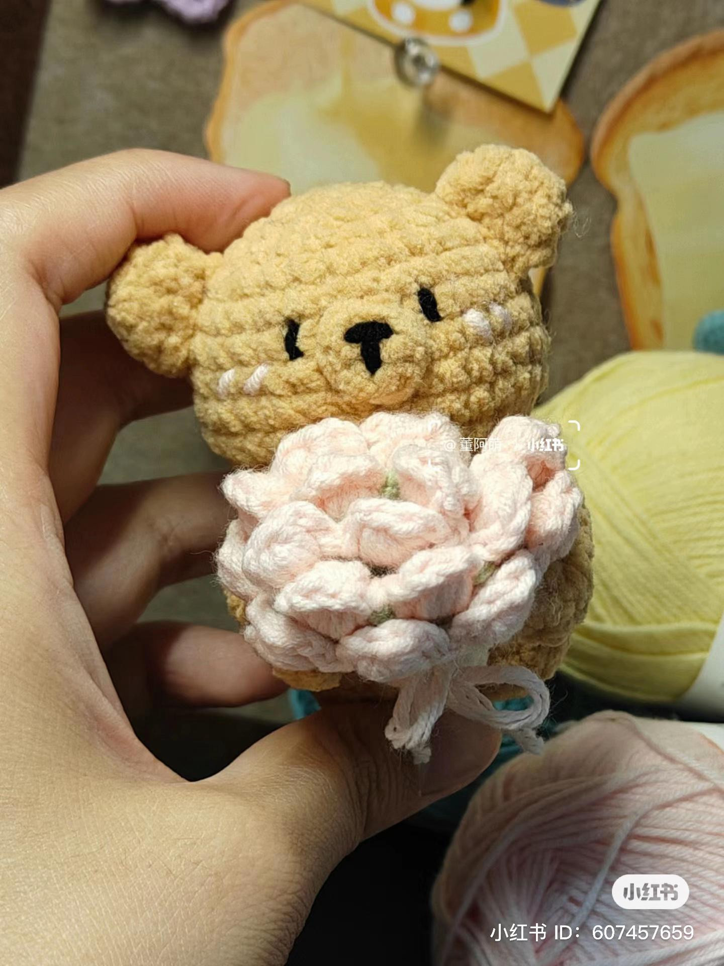 Crochet Backpack Bear Pattern with Flower Bouquet