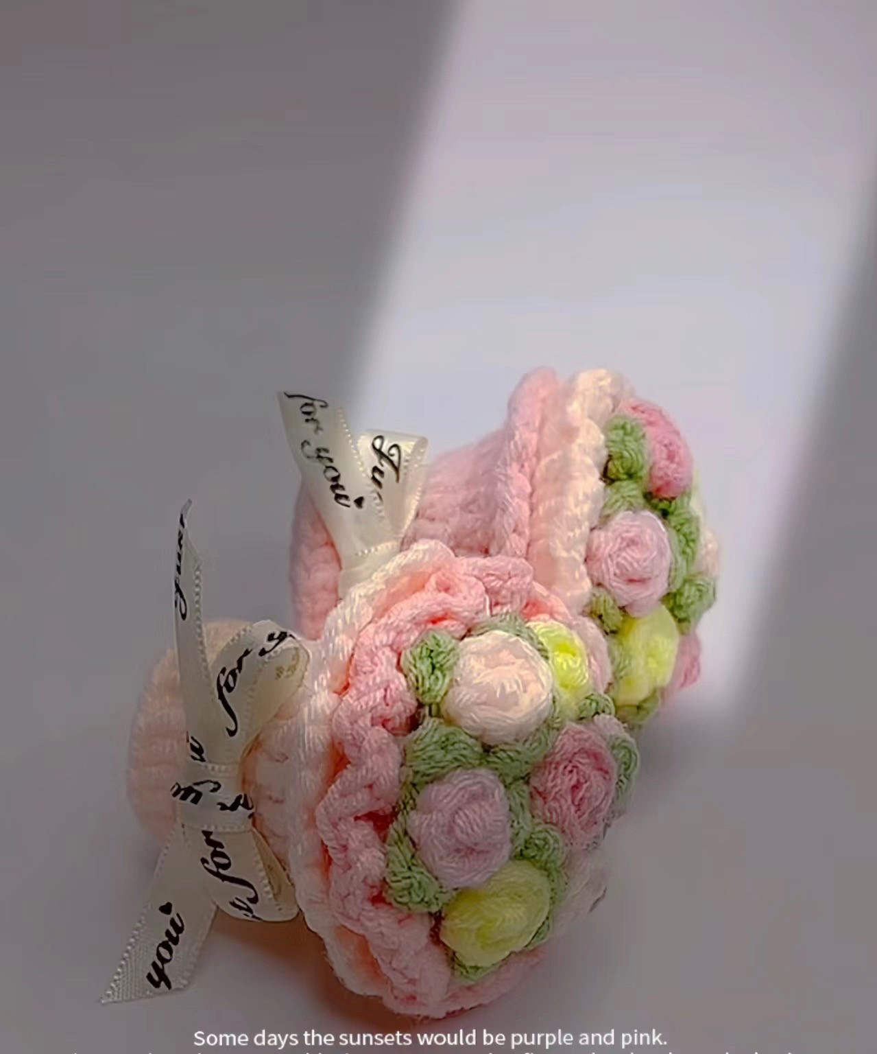 Crochet Badminton Bouquet Tutorial with Pastel Petals