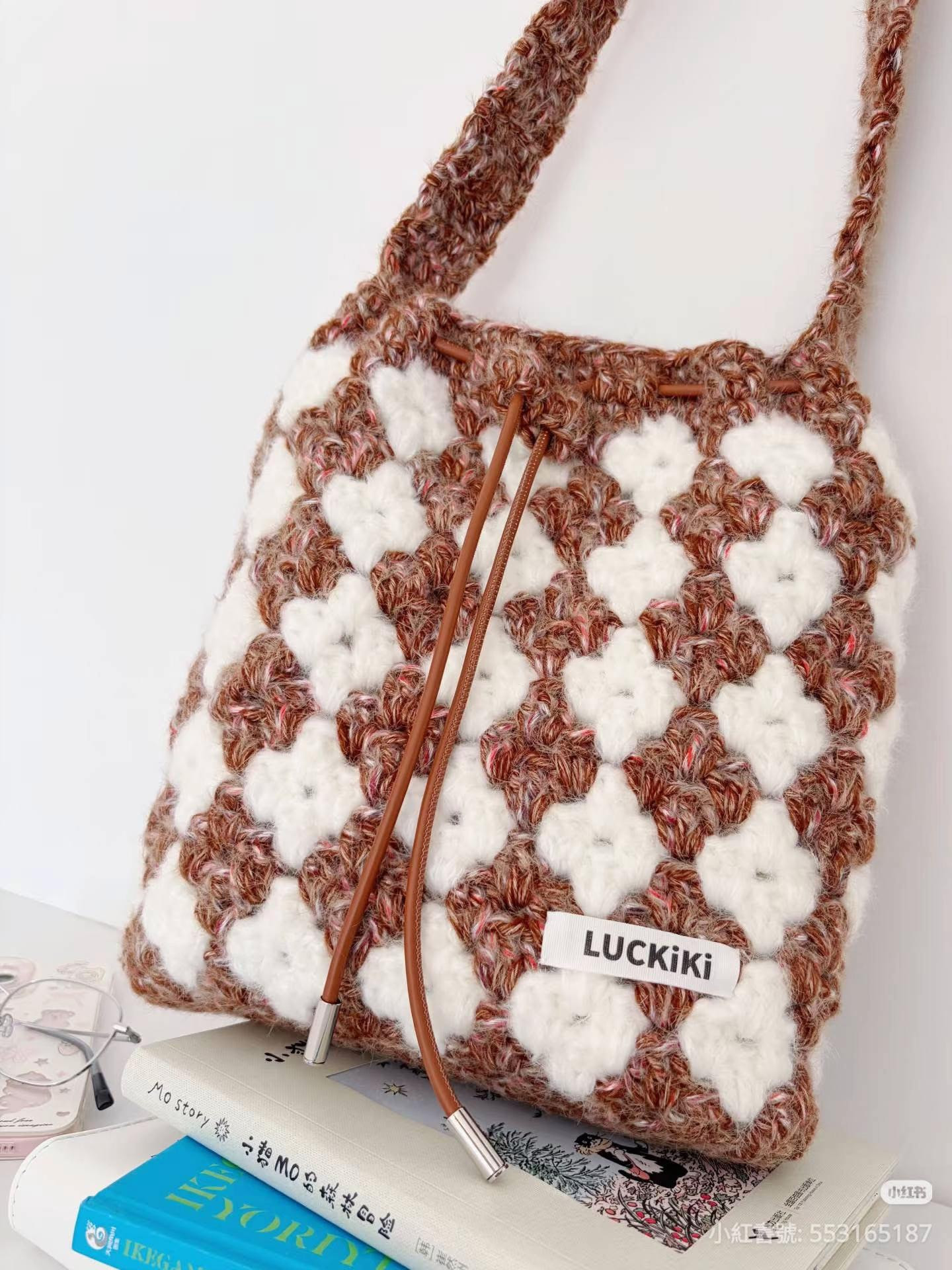 Crochet Bag Pattern: Brown and White Flower Stitch with Drawstring