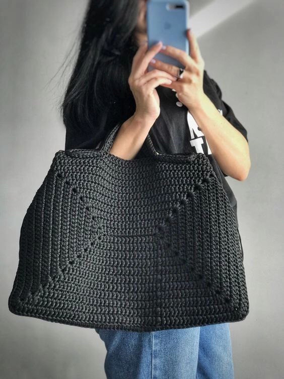 Crochet Bag Pattern Chart: Detailed Flat Diagram for Beige and Black Handmade Tote Bags