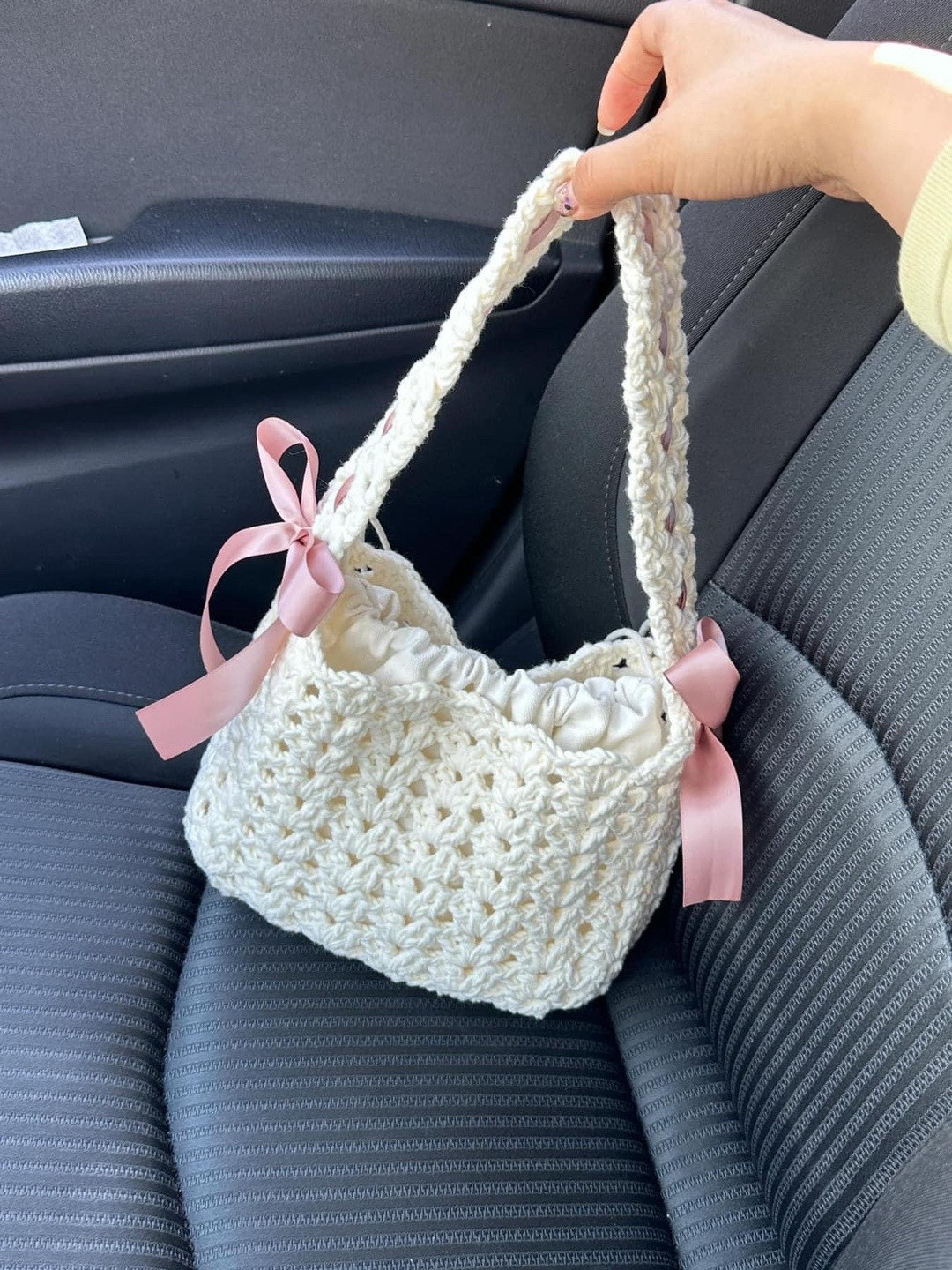 Crochet Bag Pattern Chart with Pink Ribbon Detail
