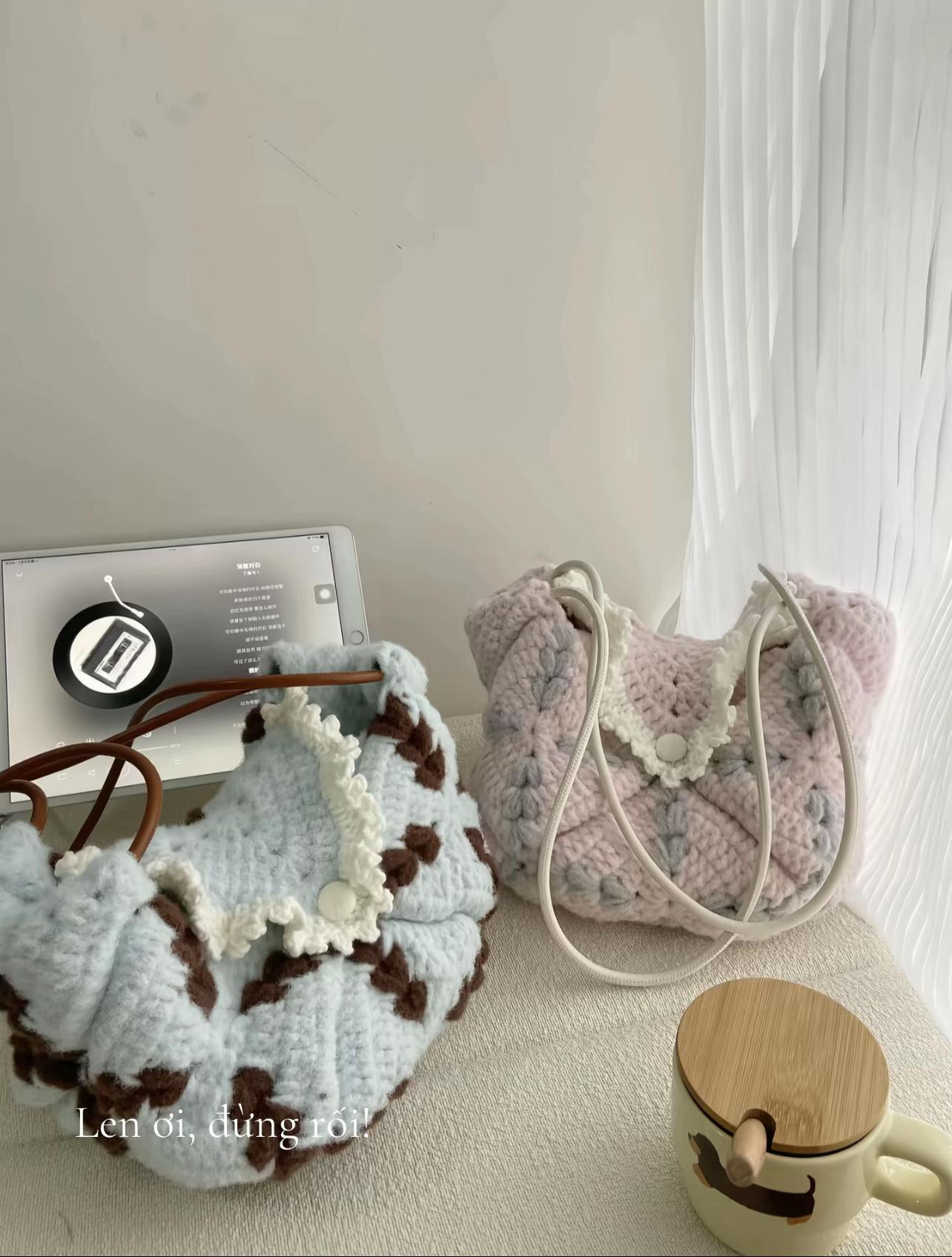 Crochet Bag Pattern Tutorial - Pink and Grey Flower Square Bag