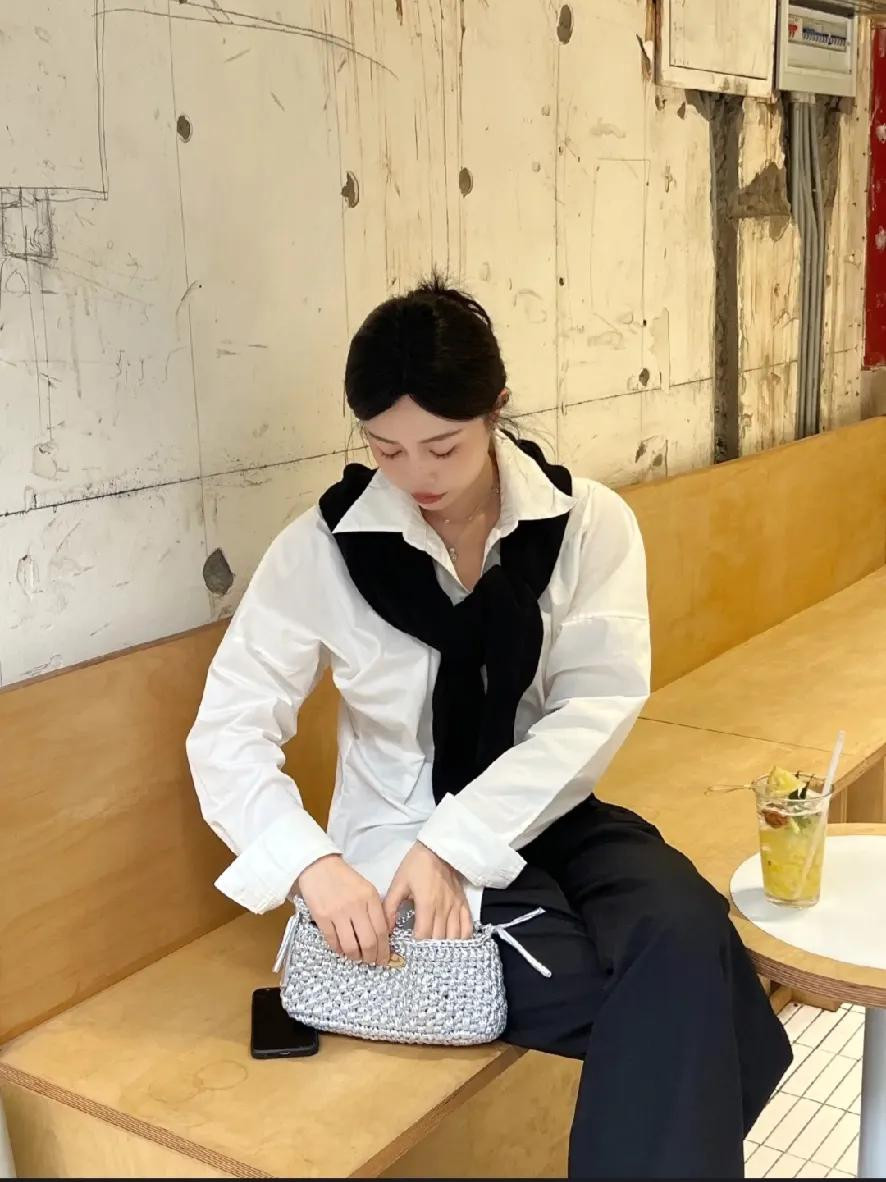 Crochet Bag Tutorial: Silver Metallic Fabric Yarn Pattern