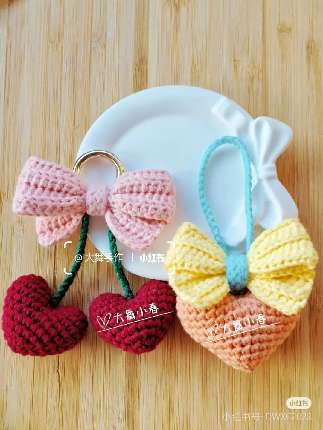 Crochet Bow and Heart Keychain Tutorial Pattern