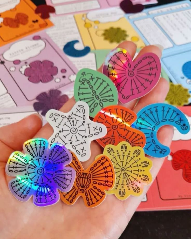 Crochet Bow Tutorials and Patterns: Floral, Strawberry, and Lace Designs