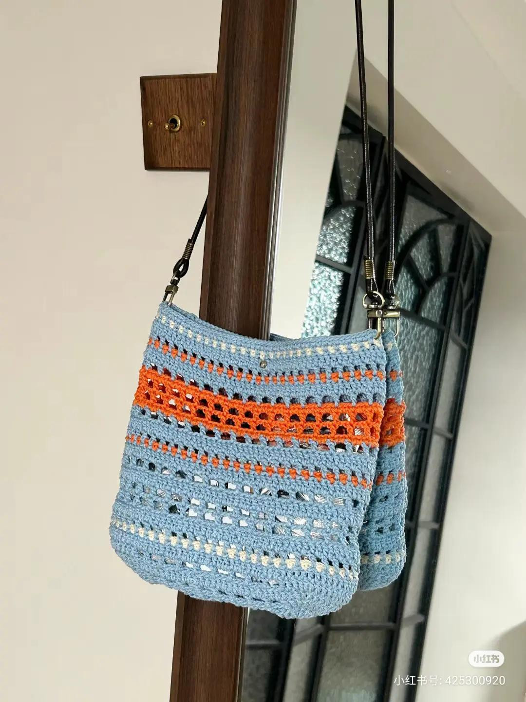 Crochet Bucket Bag Pattern with Mesh Design and Drawstring Tutorial