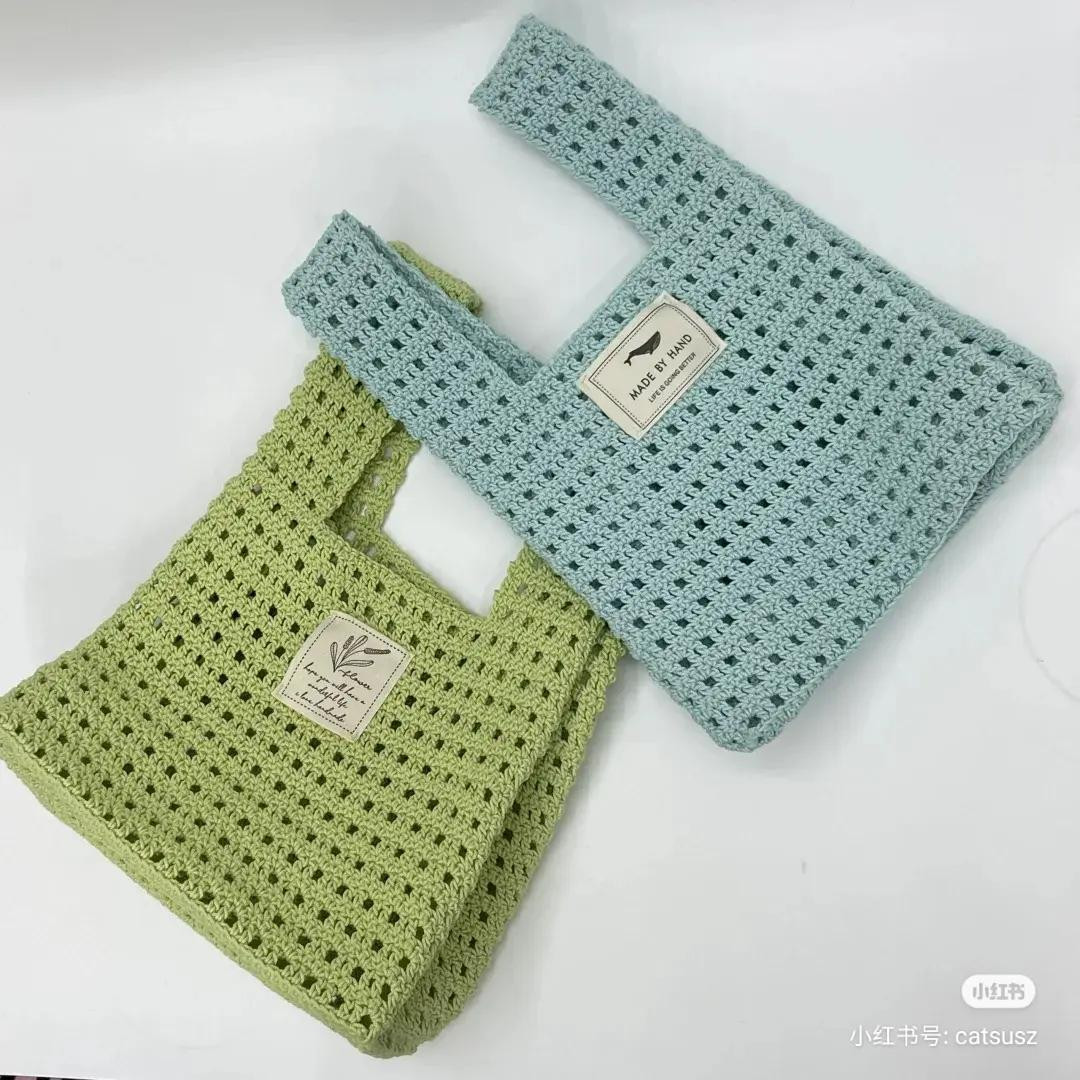 Crochet Bucket Bag Pattern with Mesh Design and Drawstring Tutorial