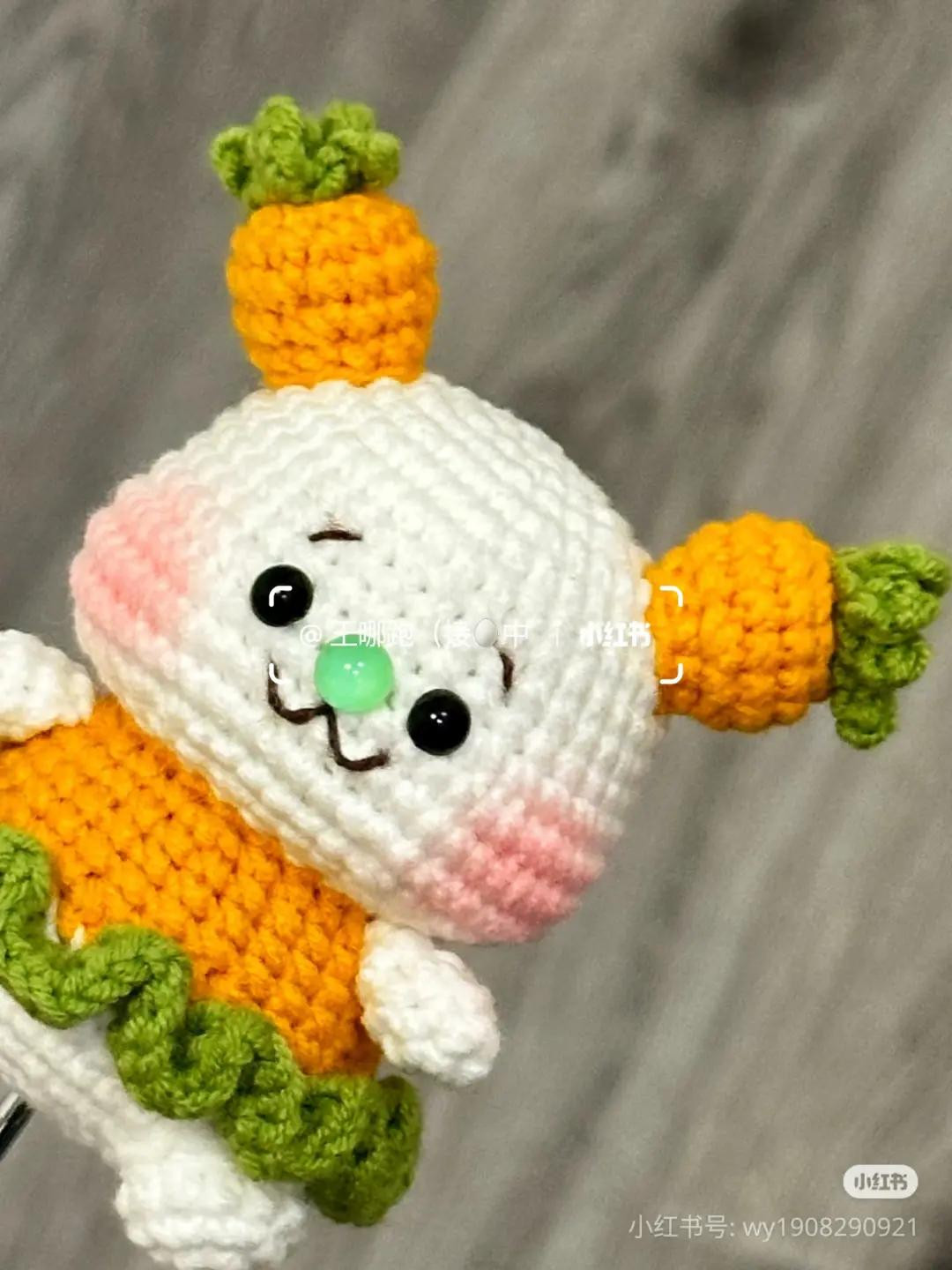 Crochet Carrot Rabbit Pattern Chart: Black and White Amigurumi Dolls