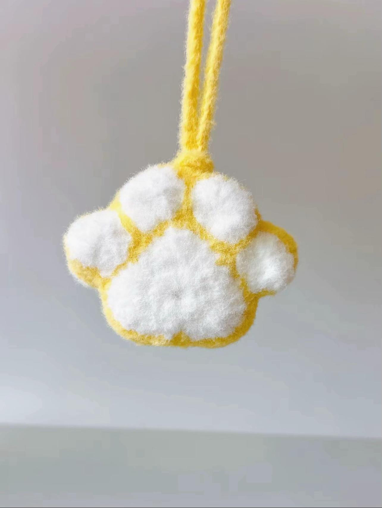 Crochet Cat Paw Earphone Case Chart - Yellow and White