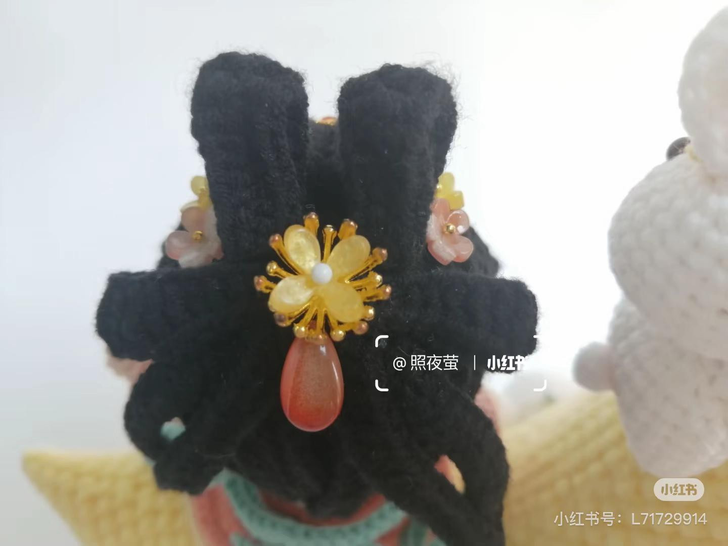 Crochet Chang'e Moon Goddess and Rabbit with LED Light Pattern