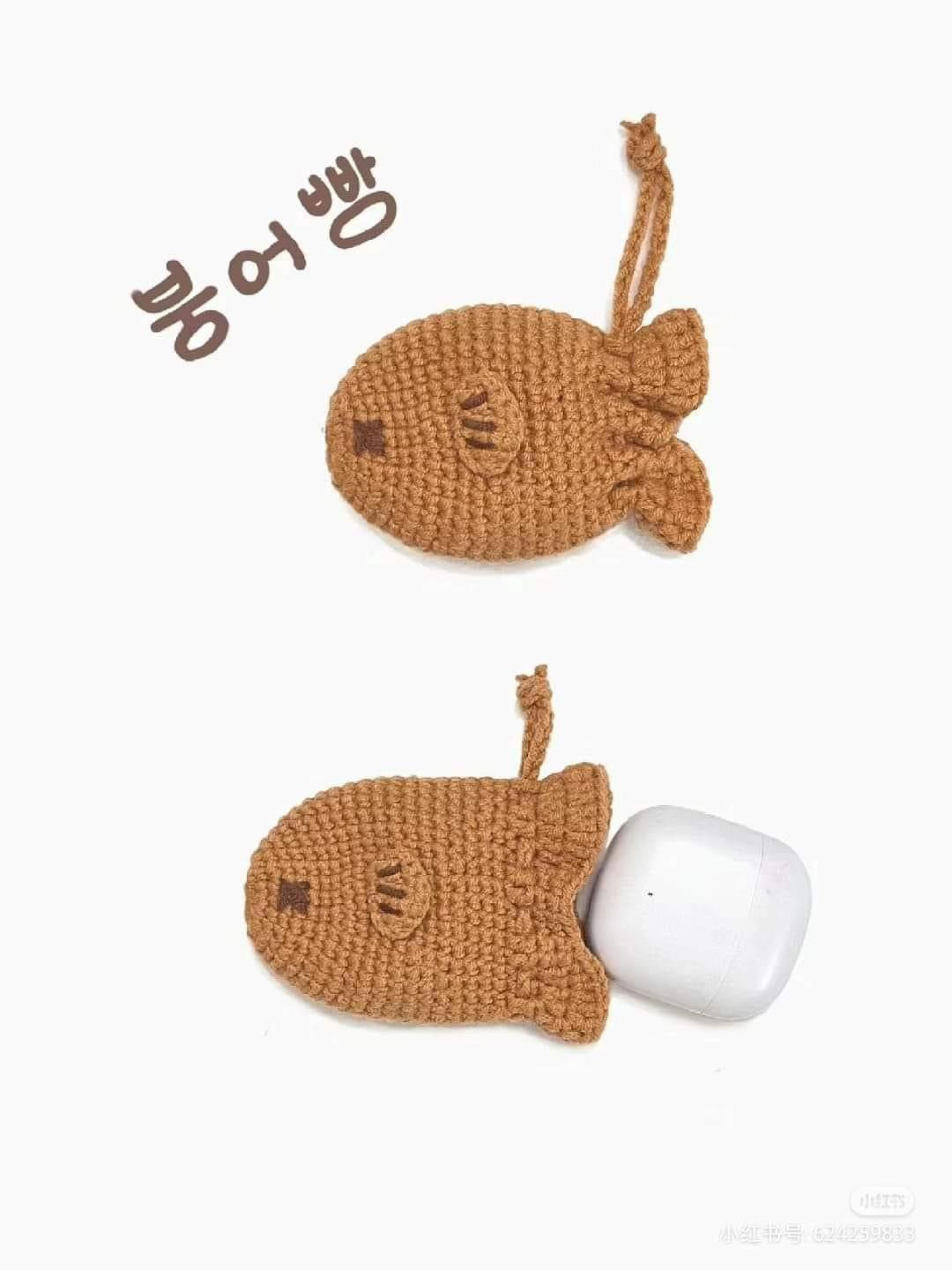 Crochet Chart for Brown Bun Fish Bread AirPods Case