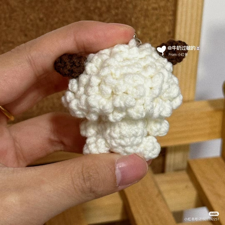 Crochet Chart for Cute Sheep Amigurumi Keychain with Curly Hair