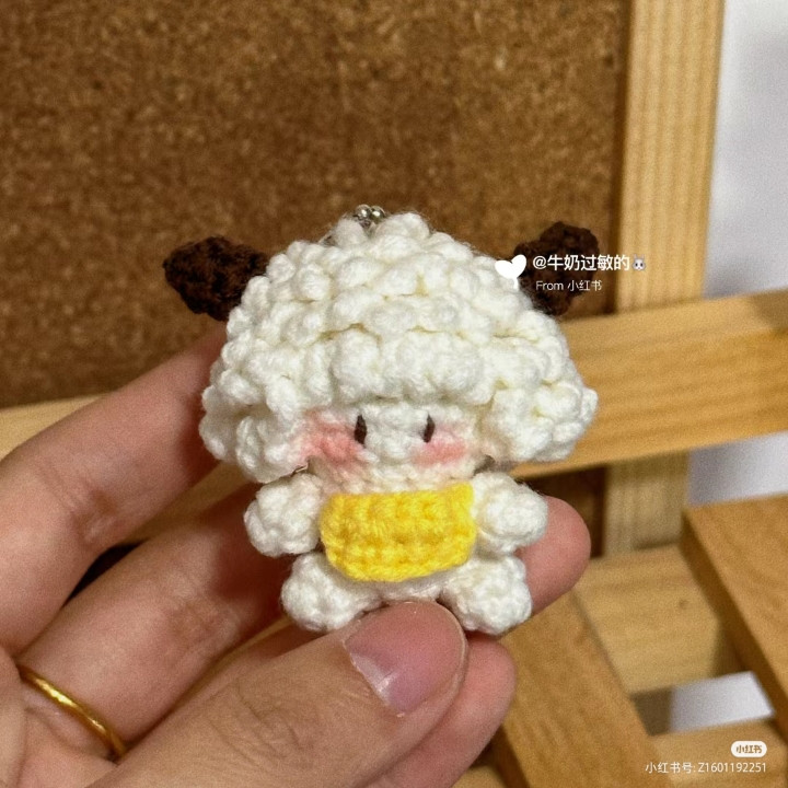 Crochet Chart for Cute Sheep Amigurumi Keychain with Curly Hair