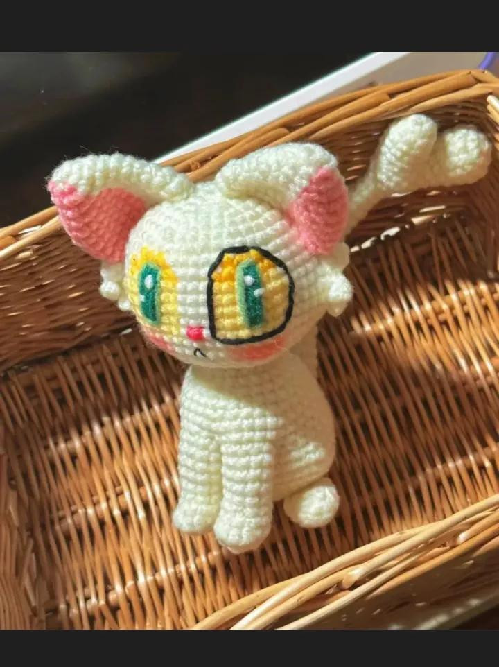 Crochet Chart for Left Minister Cat Doll Body and Head