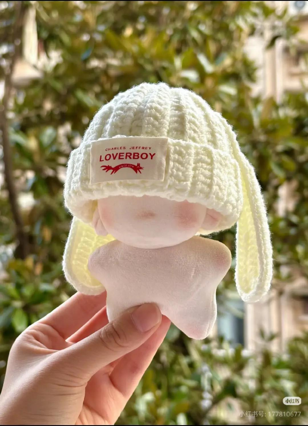 Crochet Chart for White Flap Hat with Ears