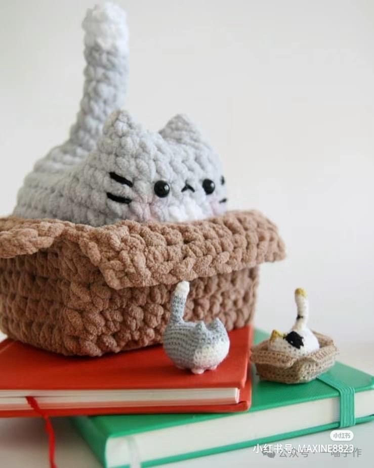 Crochet Chart Pattern for Cute Cat Doll and Basket