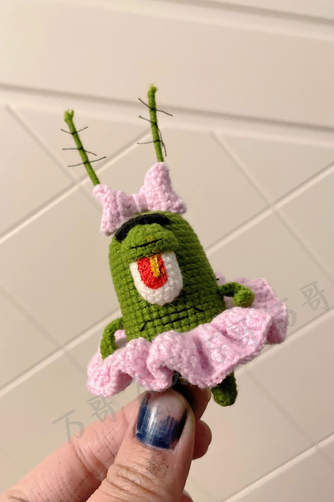 Crochet Chart Patterns: Cute Frog Keychain, Plankton Amigurumi Doll, and WeChat Notification Charm