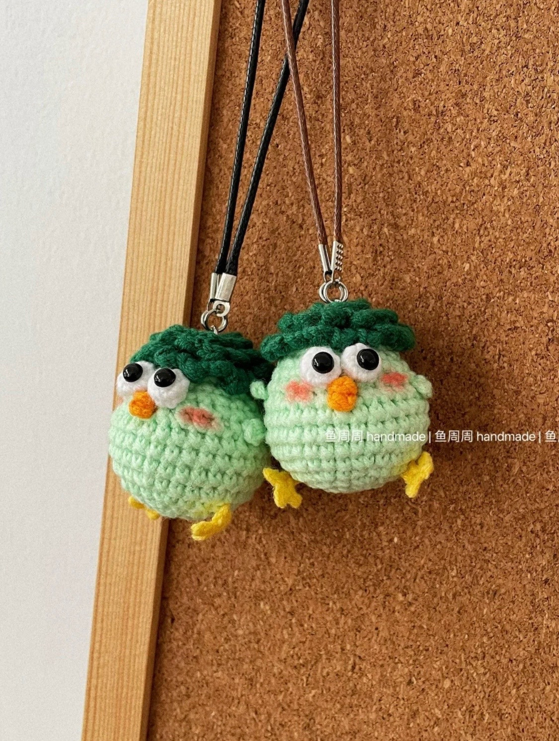 Crochet Chart Patterns: Cute Frog Keychain, Plankton Amigurumi Doll, and WeChat Notification Charm