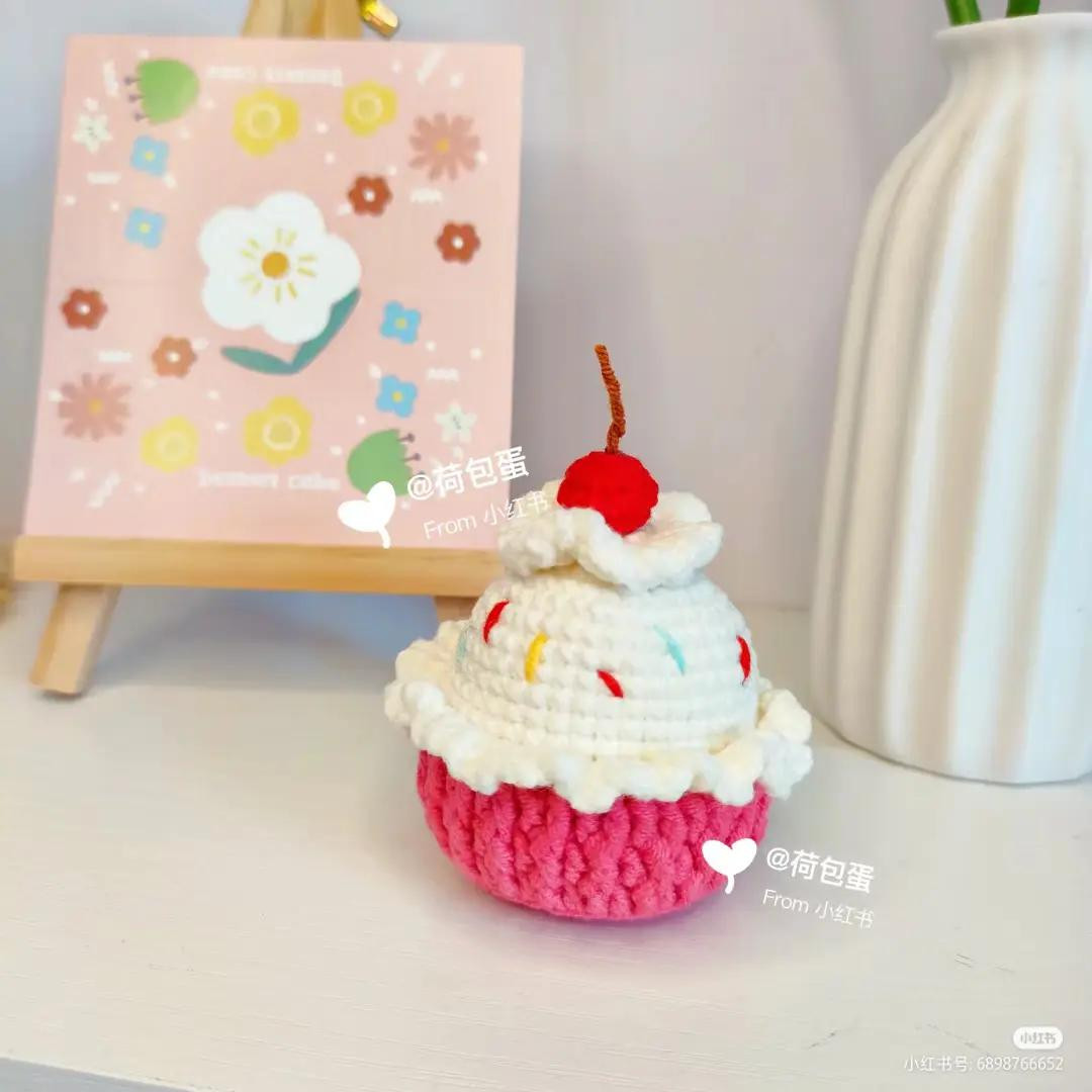 Crochet Cherry Cake Amigurumi Pattern with Instructions