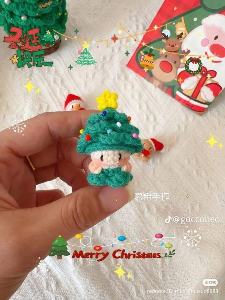 Crochet Christmas Amigurumi Pattern: Santa, Reindeer, Tree
