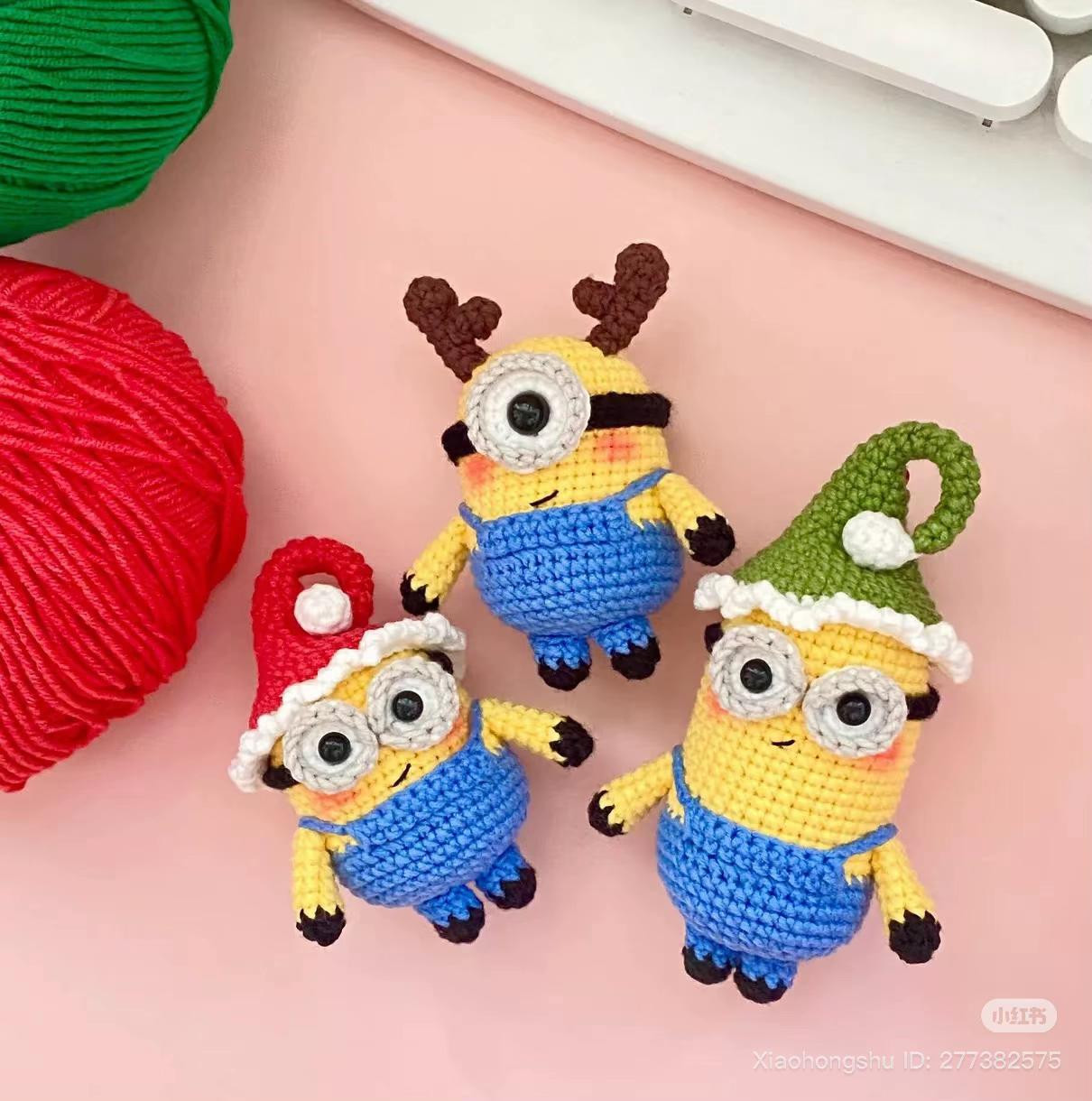 Crochet Christmas Minion Amigurumi Doll Pattern Chart