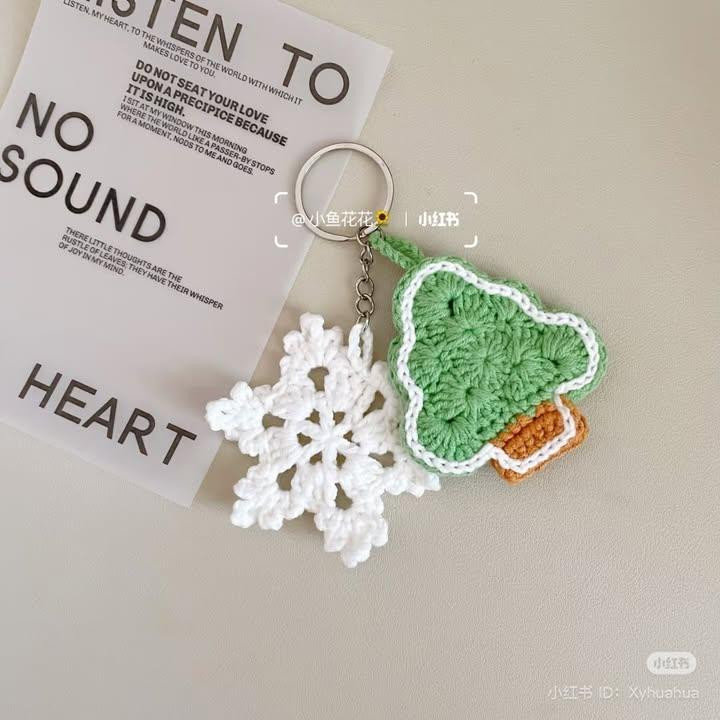 Crochet Christmas Snowman and Tree Keychains Pattern Chart