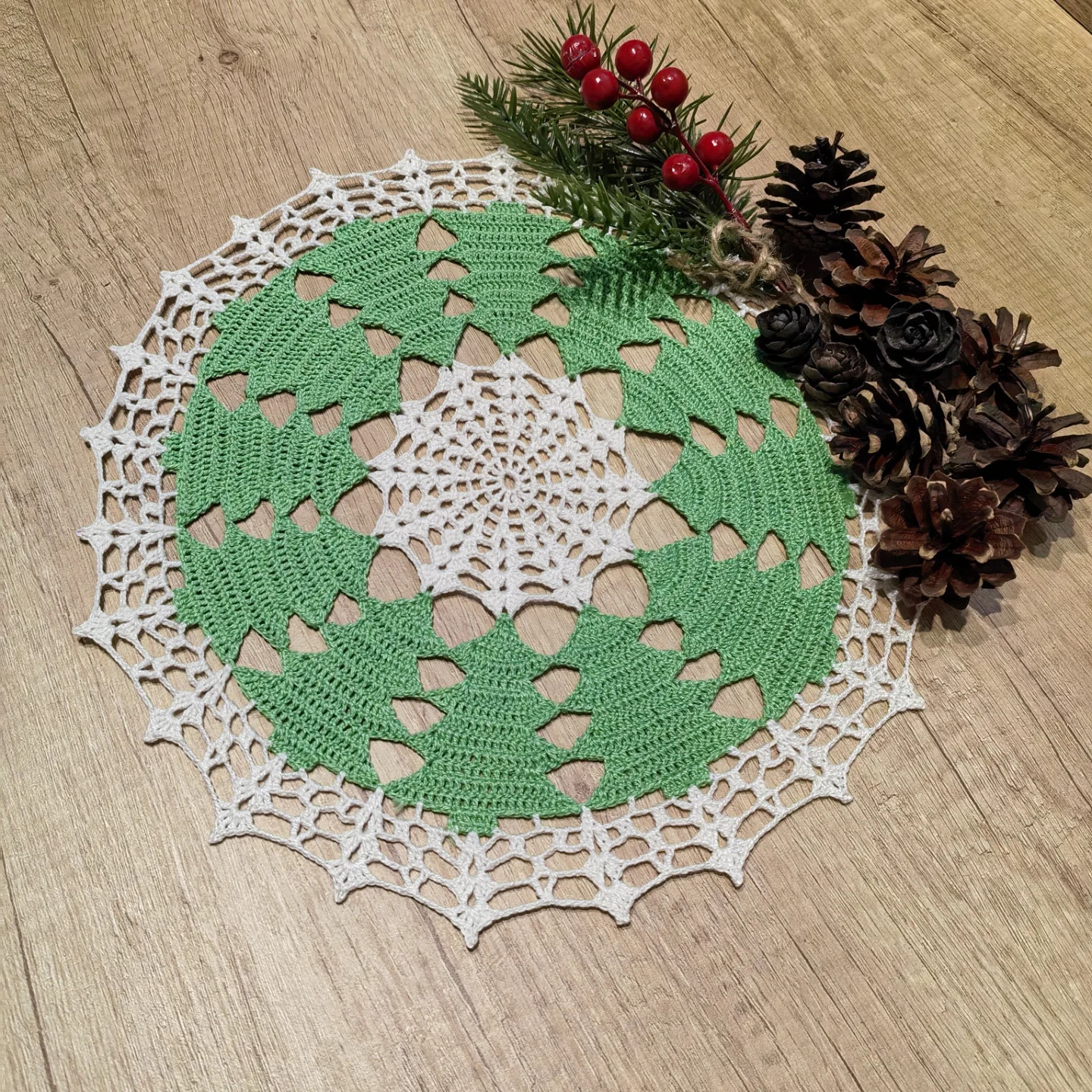 Crochet Christmas Tree Doily Pattern Chart and Finished Green White Example