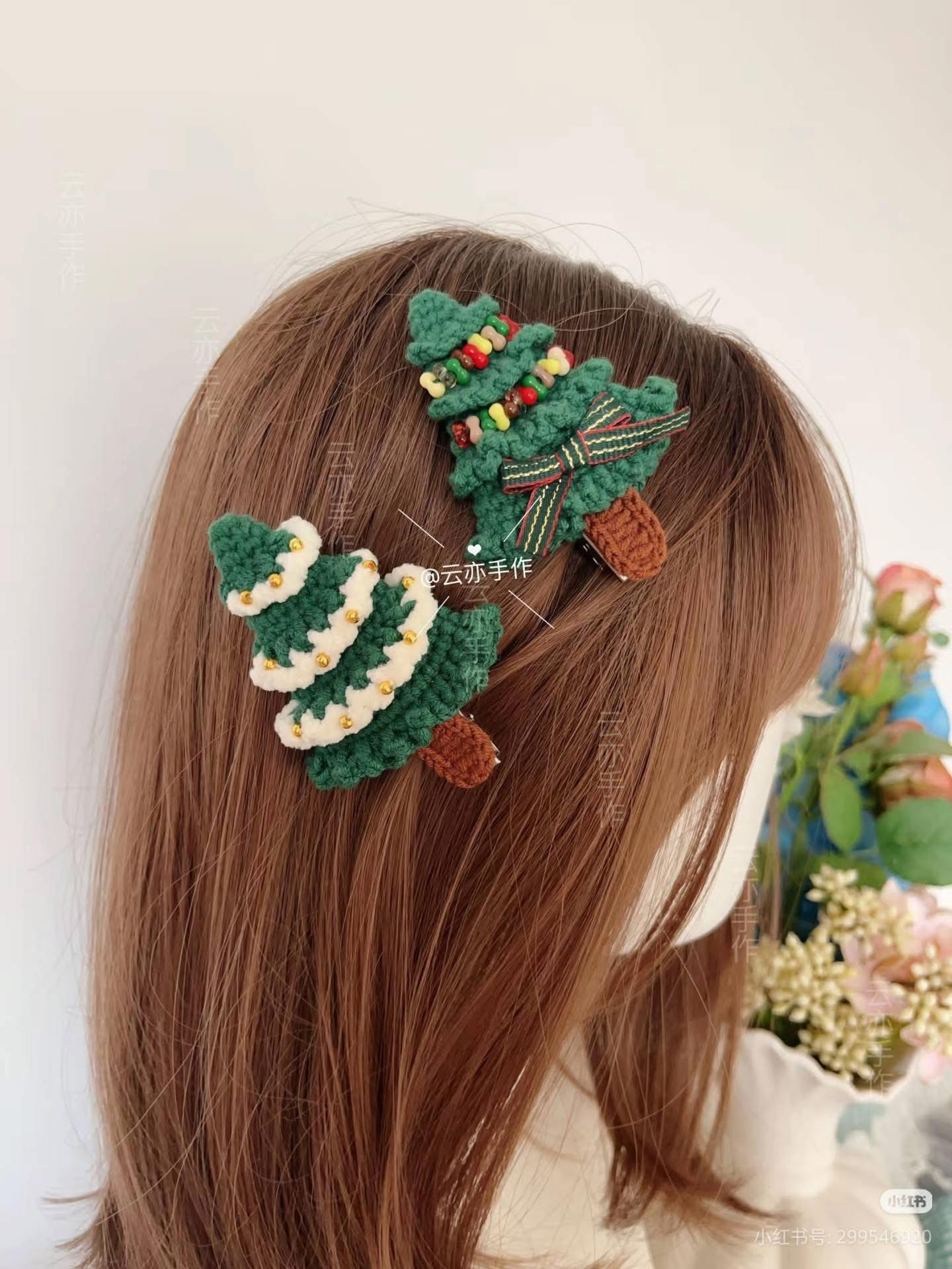 Crochet Christmas Tree Hair Clips Pattern