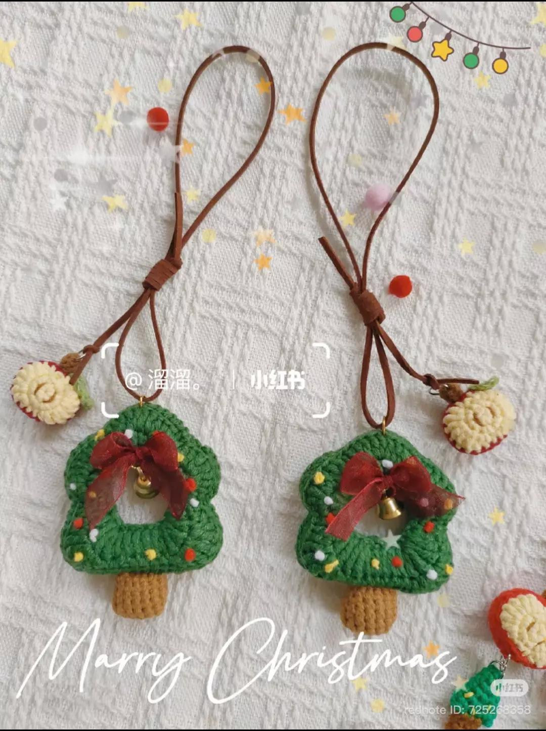 Crochet Christmas Tree Keychains and Earrings Free Pattern