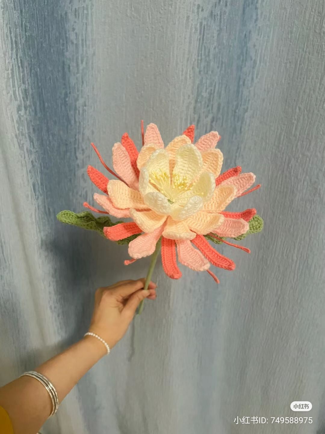 Crochet Chrysanthemum Flower Pattern: Yellow and Pink Petals Tutorial