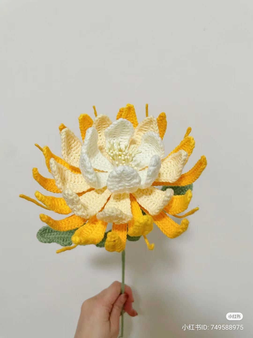 Crochet Chrysanthemum Flower Pattern: Yellow and Pink Petals Tutorial