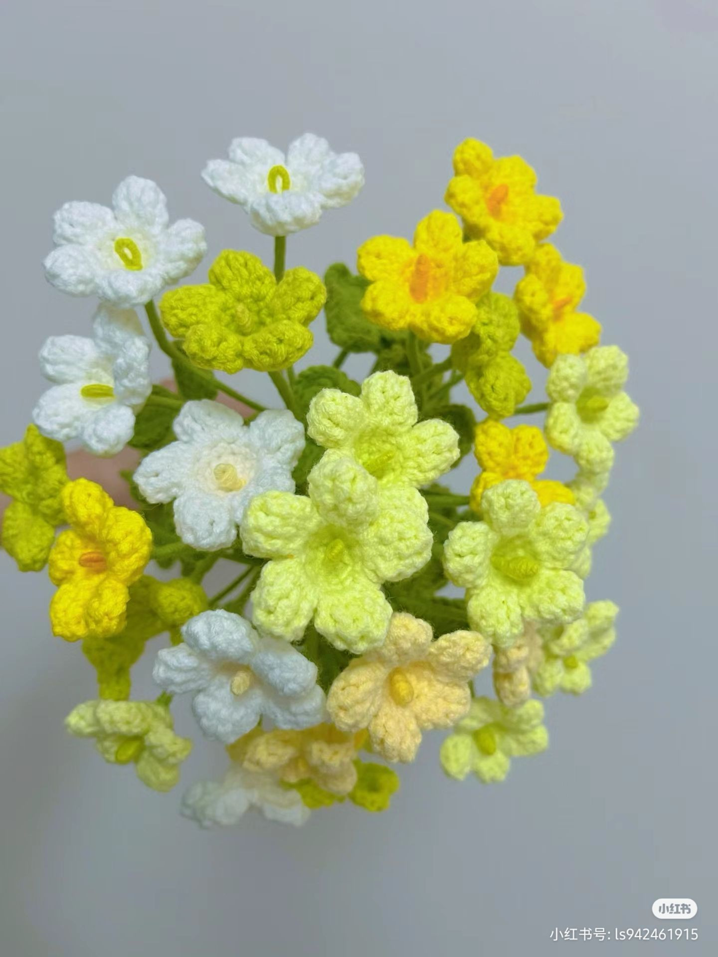 Crochet Clover Flower Pattern: Yellow, White and Green Amigurumi Tutorial Chart