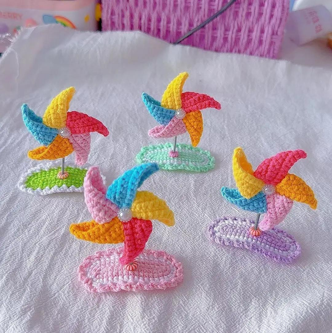 Crochet Colorful Pinwheel Hair Clip Chart Pattern