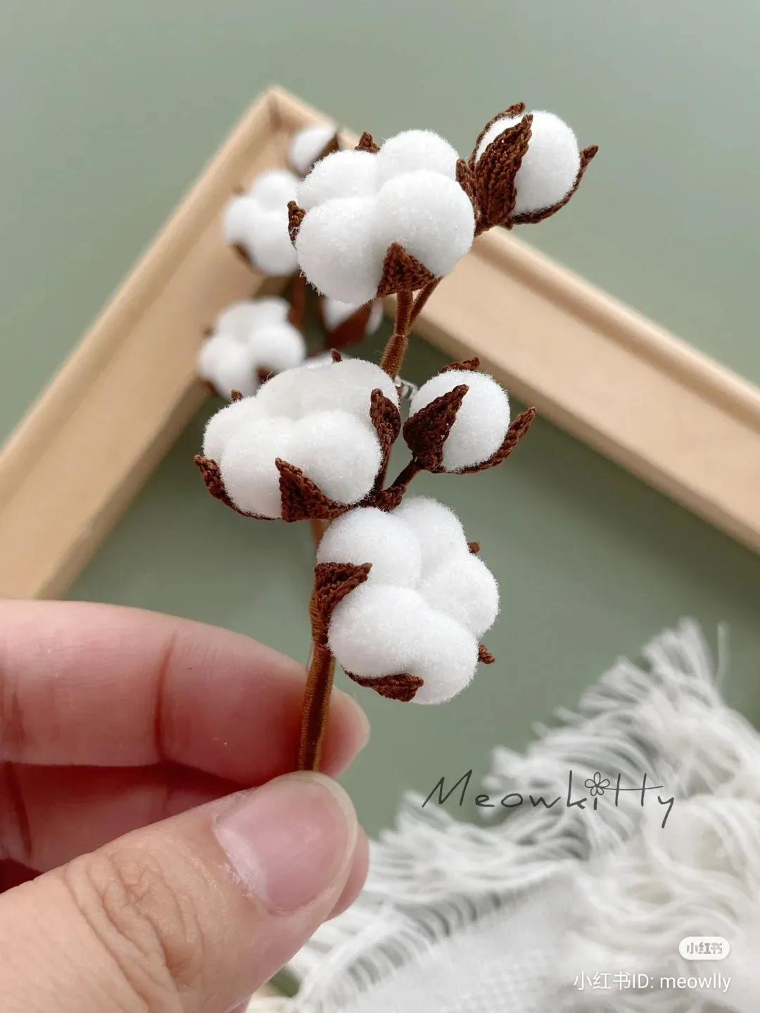 Crochet Cotton Flower Brooch Chart: 3 and 5 Petal Calyx Patterns